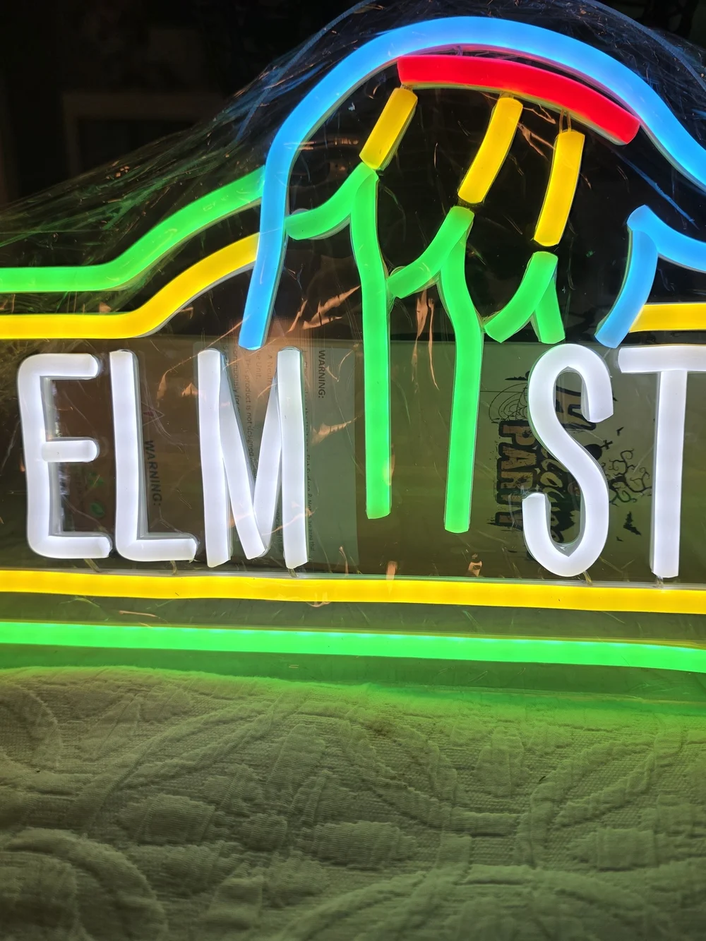 ELM ST. Neon Sign - Multicolor Retro Wall Art